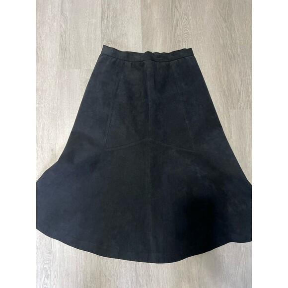1970s Vintage Vera Maxwell Black Suede Knee Length Skirt Size 2 - Picture 2 of 9